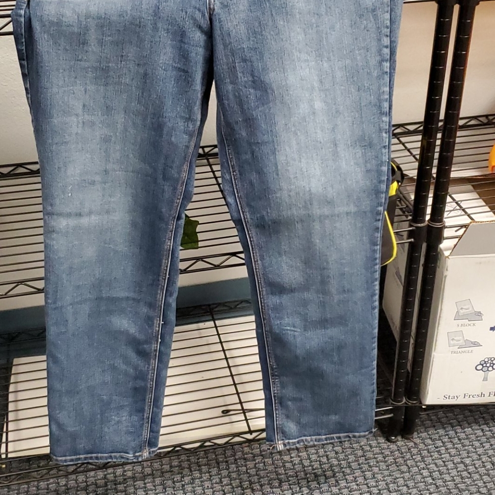 Jeans - Picture 3 of 3
